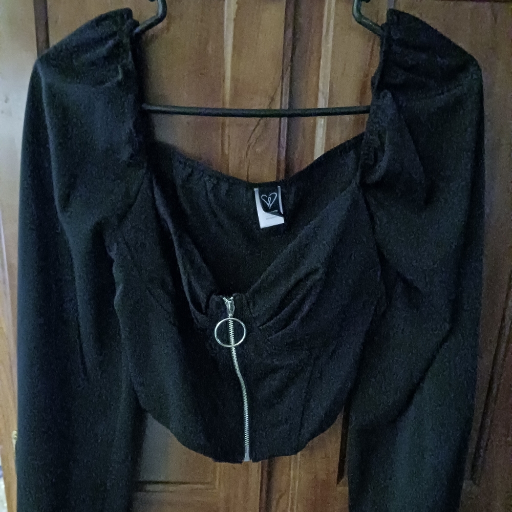Black Long Sleeve Zipper Top